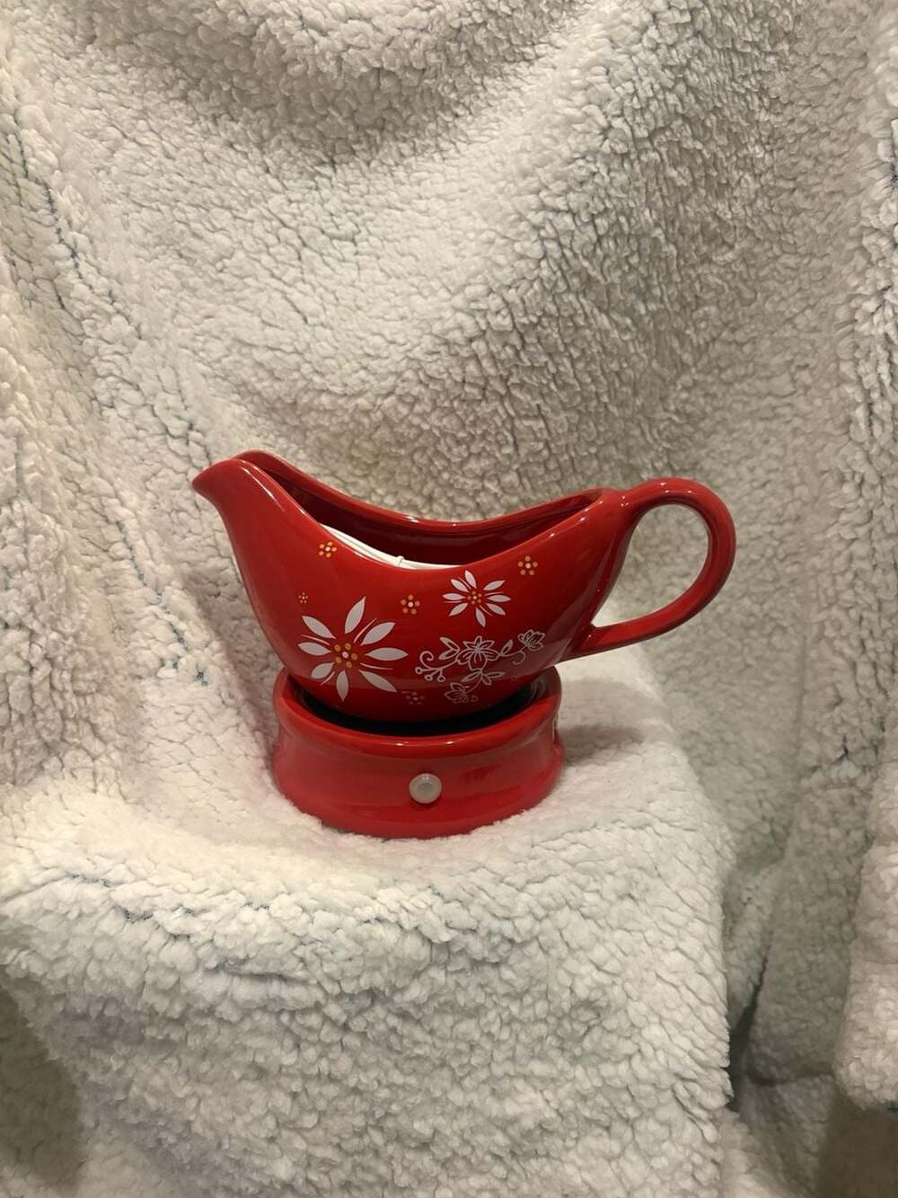 Temp-tations Gravy Boat with Warmer Red Floral Lace